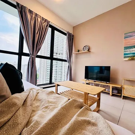 Cozy Family Stay Suites Apartment 3Br 10 Pax